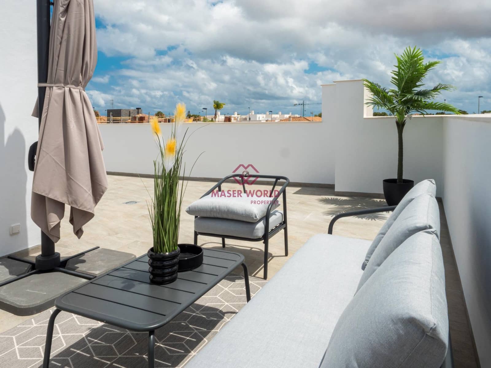 3 bedroom Villa for sale in San Pedro del Pinatar with pool - € 465,000 (Ref: 9005408)