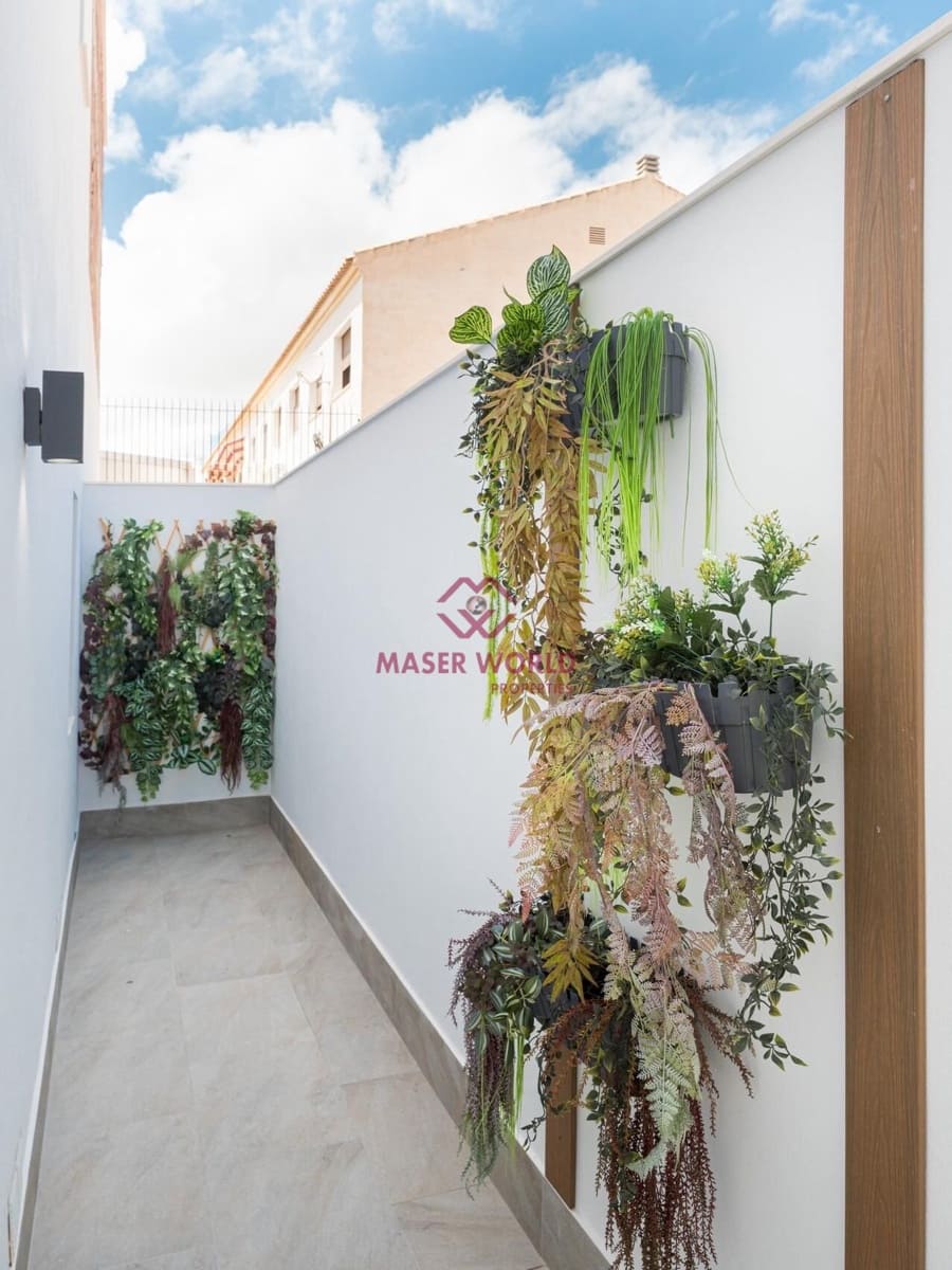 3 bedroom Villa for sale in San Pedro del Pinatar with pool - € 465,000 (Ref: 9005408)