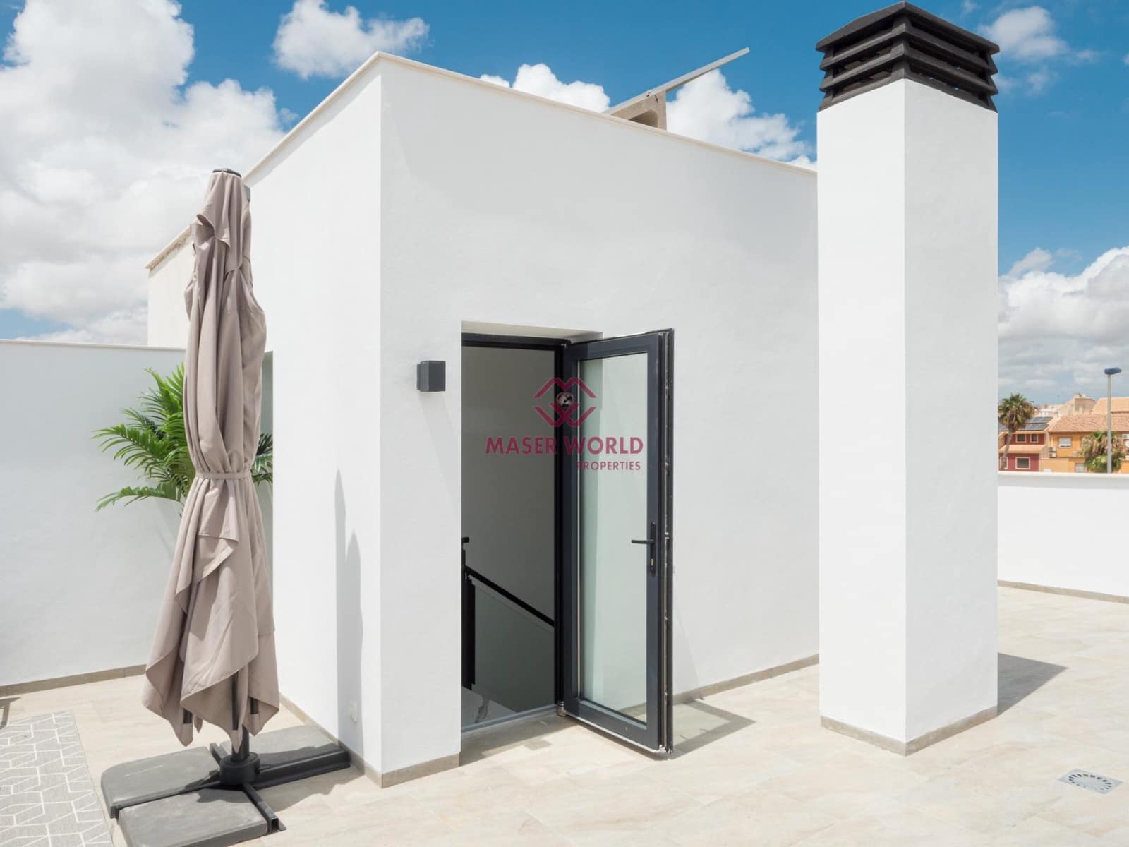 3 bedroom Villa for sale in San Pedro del Pinatar with pool - € 465,000 (Ref: 9005408)