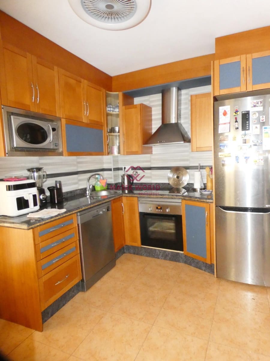 4 soverom Leilighet til salgs i Puerto de Mazarron med svømmebasseng - € 299 000 (Ref: 9017382)