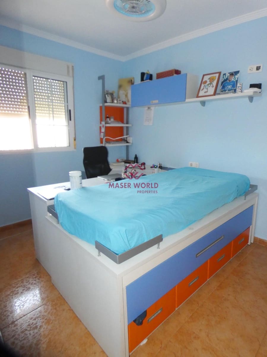 4 soverom Leilighet til salgs i Puerto de Mazarron med svømmebasseng - € 299 000 (Ref: 9017382)