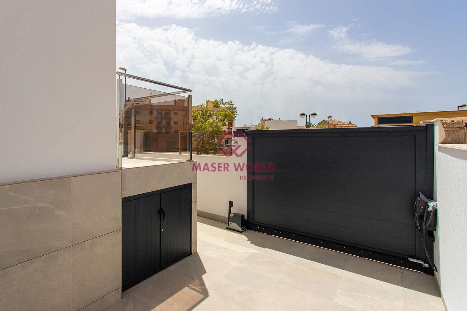 3 soverom Kjedet enebolig til salgs i Sucina med svømmebasseng - € 359 900 (Ref: 9116671)