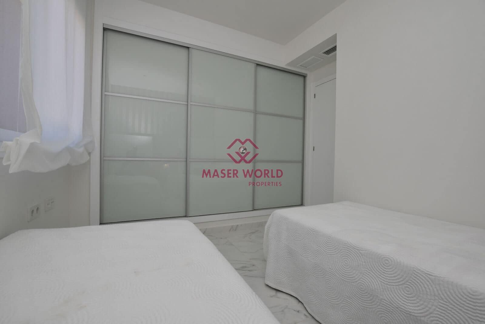 3 quarto Bungalow para venda em San Miguel de Salinas com piscina - 251 600 € (Ref: 9183563)