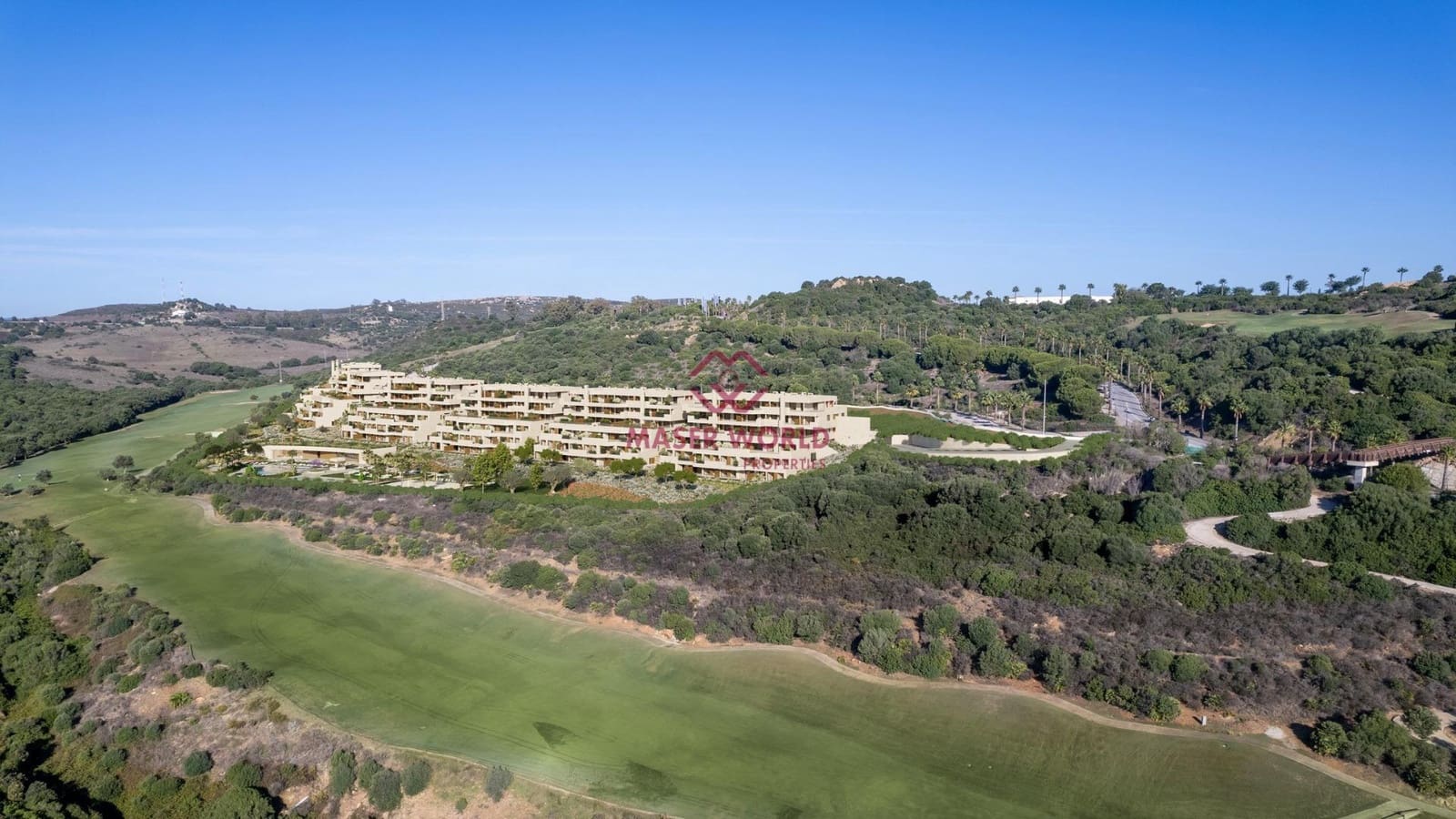 3 slaapkamer Appartement te koop in La Alcaidesa met zwembad - € 507.000 (Ref: 9185255)