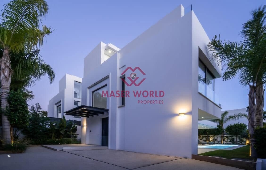 4 soverom Villa til salgs i Golden Mile med svømmebasseng garasje - € 3 500 000 (Ref: 9186790)