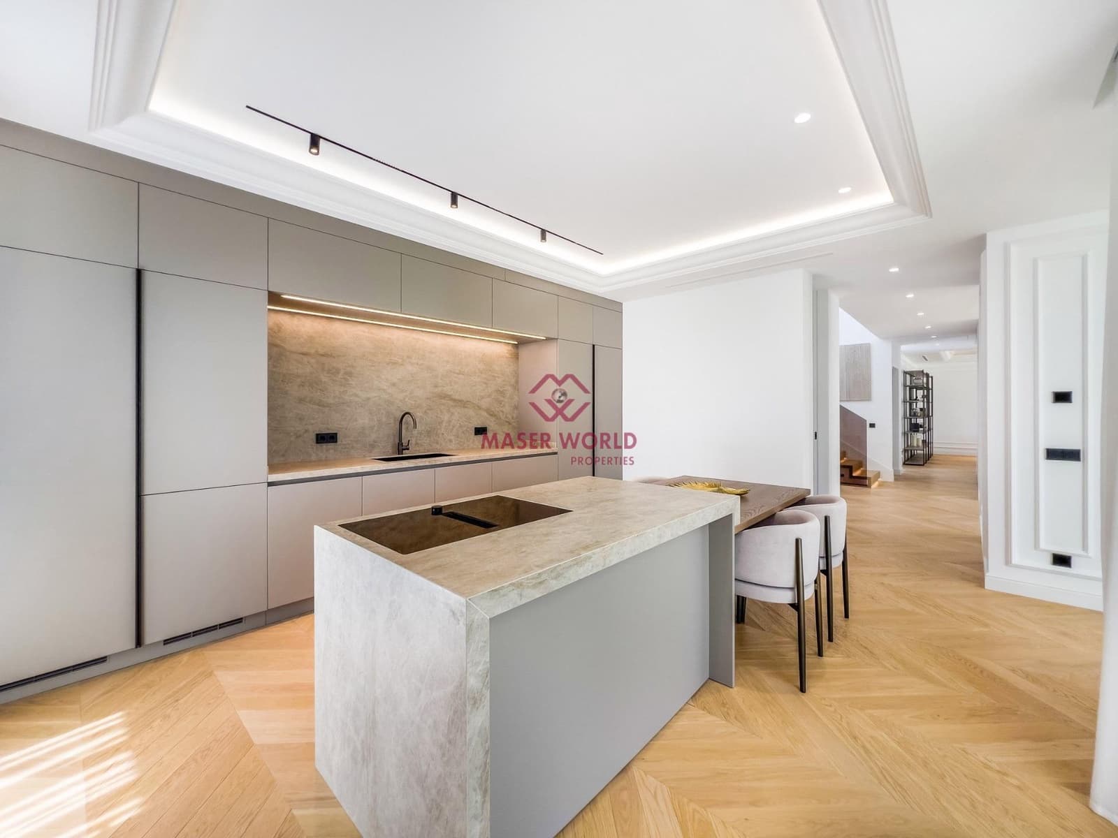 6 sypialnia Willa na sprzedaż w Marbella z basenem garażem - 6 400 000 € (Ref: 9188347)