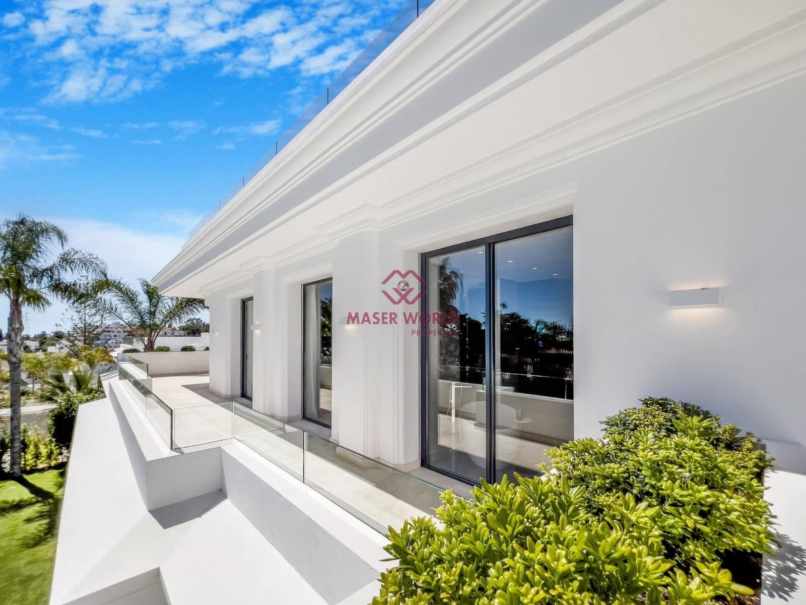 6 sypialnia Willa na sprzedaż w Marbella z basenem garażem - 6 400 000 € (Ref: 9188347)