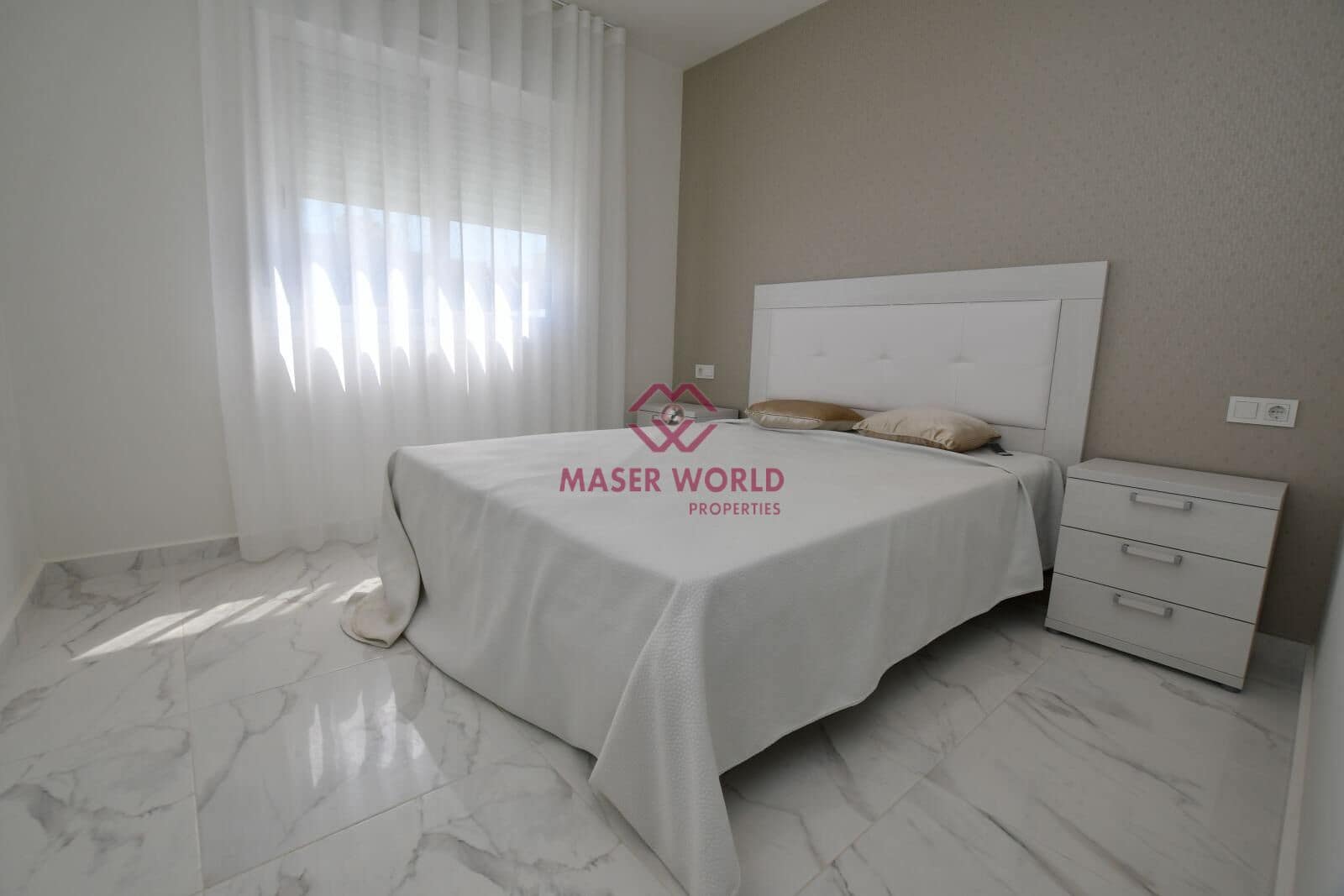 2 bedroom Bungalow for sale in San Miguel de Salinas with pool - € 243,800 (Ref: 9190992)