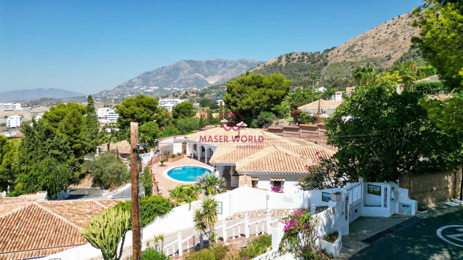 4 soverom Villa til salgs i Benalmadena med svømmebasseng garasje - € 2 950 000 (Ref: 9191001)