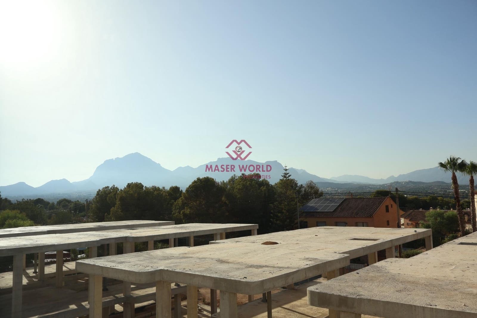 4 bedroom Villa for sale in Alfaz del Pi / L'Alfas del Pi with pool - € 875,000 (Ref: 9192246)