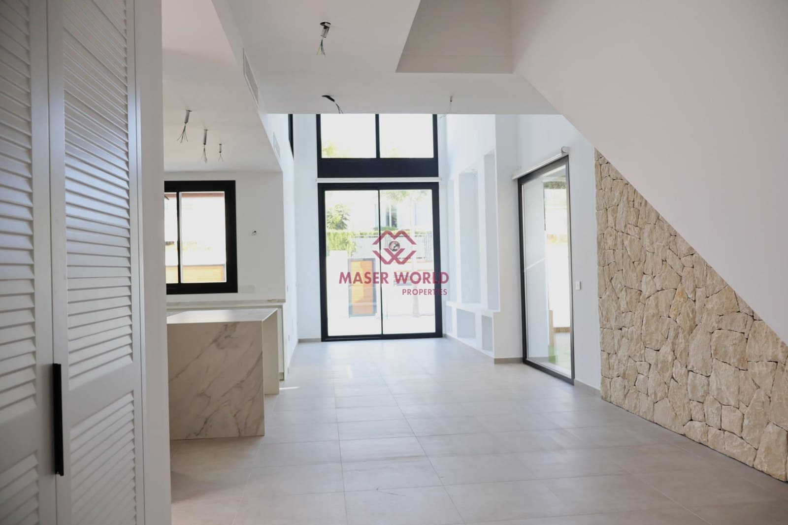 4 bedroom Villa for sale in Alfaz del Pi / L'Alfas del Pi with pool - € 875,000 (Ref: 9192246)