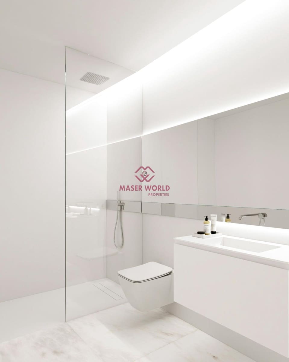 4 bedroom Villa for sale in Estepona with pool - € 2,000,000 (Ref: 9206727)