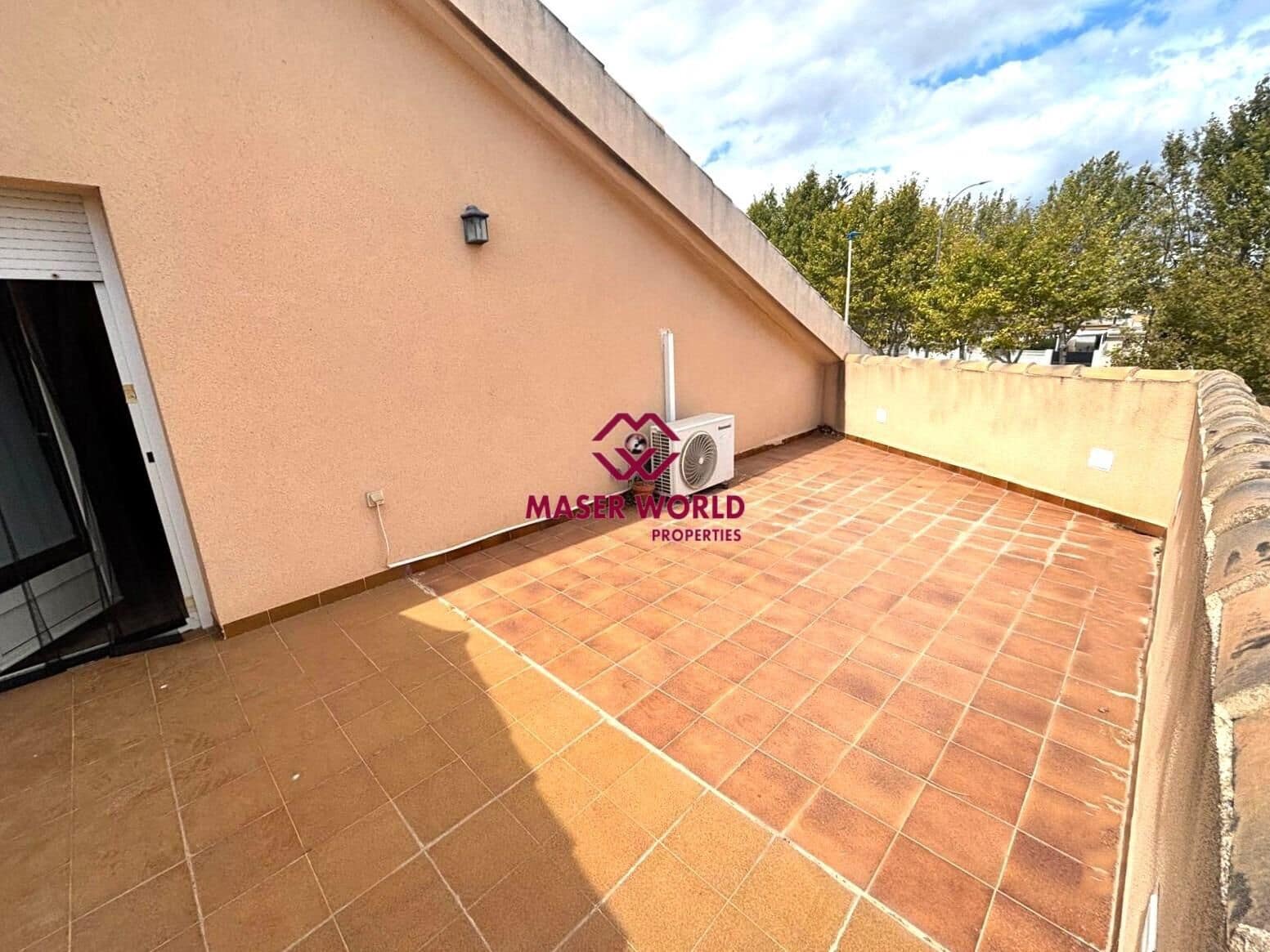 4 bedroom Villa for sale in Santiago de la Ribera with pool garage - € 565,000 (Ref: 9272511)