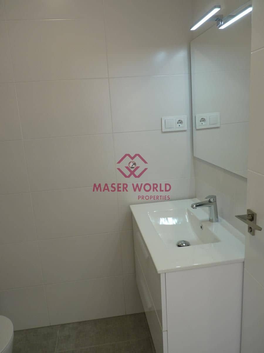 3 chambre Villa/Maison Mitoyenne à vendre à Pilar de la Horadada avec piscine - 370 000 € (Ref: 9337947)