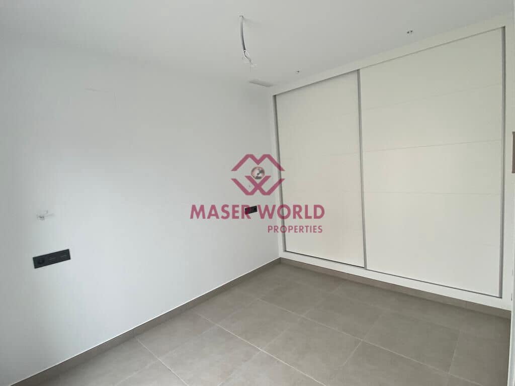 3 sypialnia Willa na sprzedaż w Los Alcazares z basenem garażem - 349 900 € (Ref: 9347236)