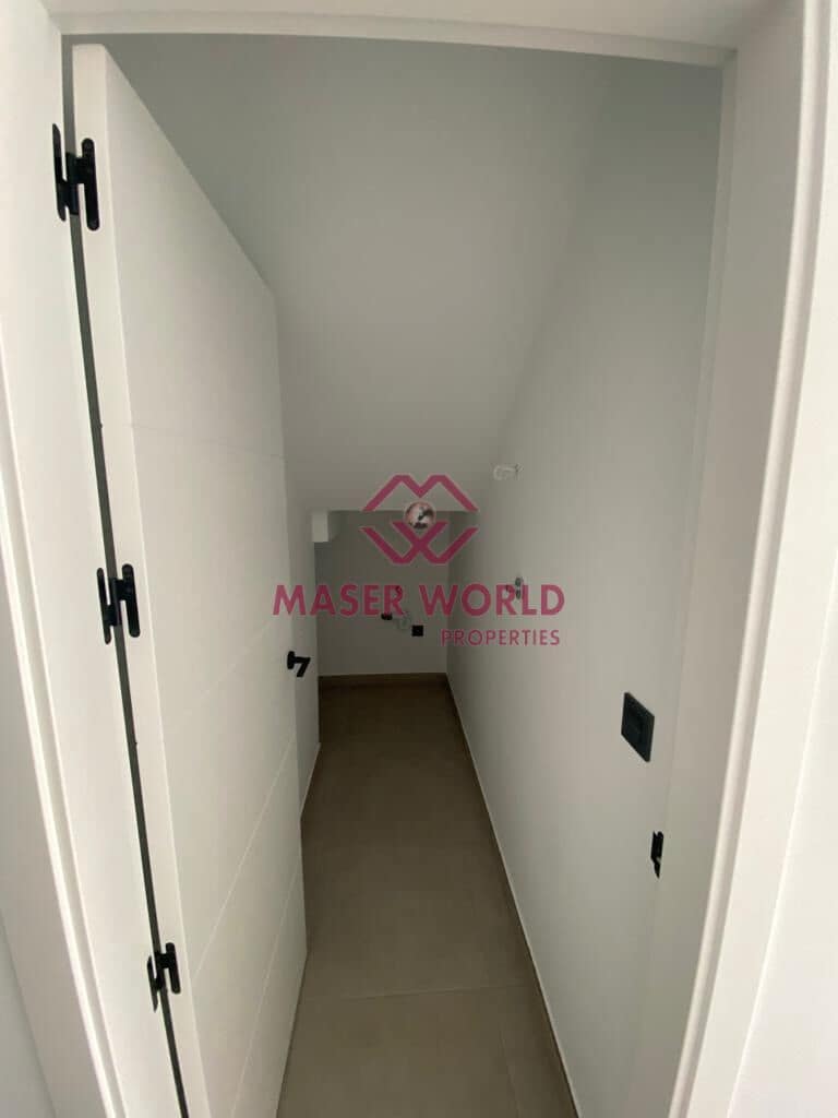 3 sypialnia Willa na sprzedaż w Los Alcazares z basenem garażem - 349 900 € (Ref: 9347236)