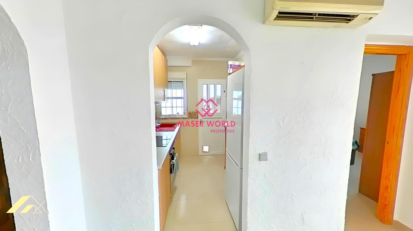 Chalet de 3 habitaciones en San Luis en venta con piscina garaje - 335.000 € (Ref: 9347238)