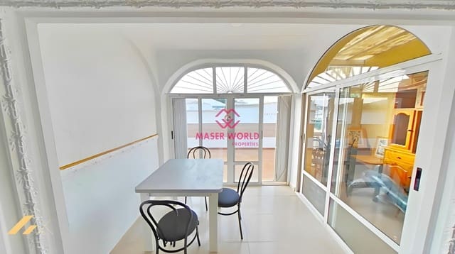 3 sypialnia Willa na sprzedaż w San Luis, Torrevieja z basenem garażem - 335 000 € (Ref: 9347238)