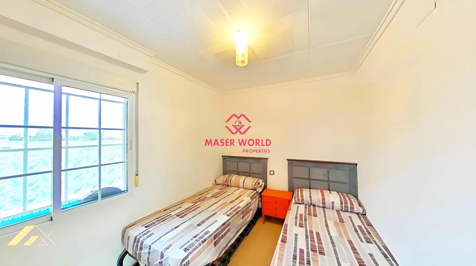 Chalet de 3 habitaciones en San Luis en venta con piscina garaje - 335.000 € (Ref: 9347238)