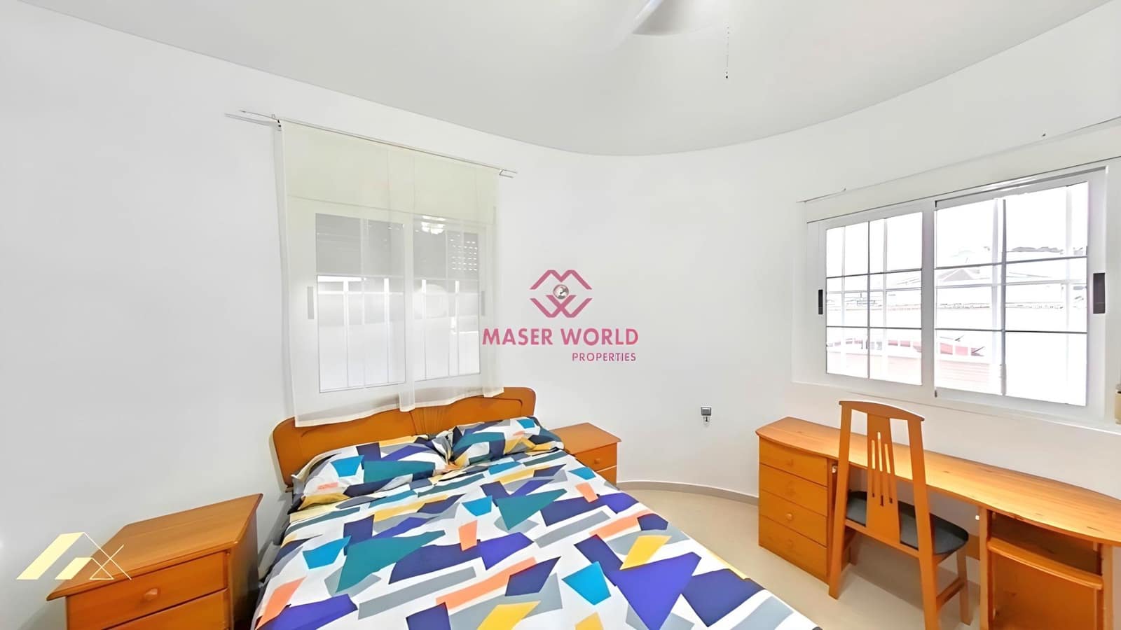 Chalet de 3 habitaciones en San Luis en venta con piscina garaje - 335.000 € (Ref: 9347238)