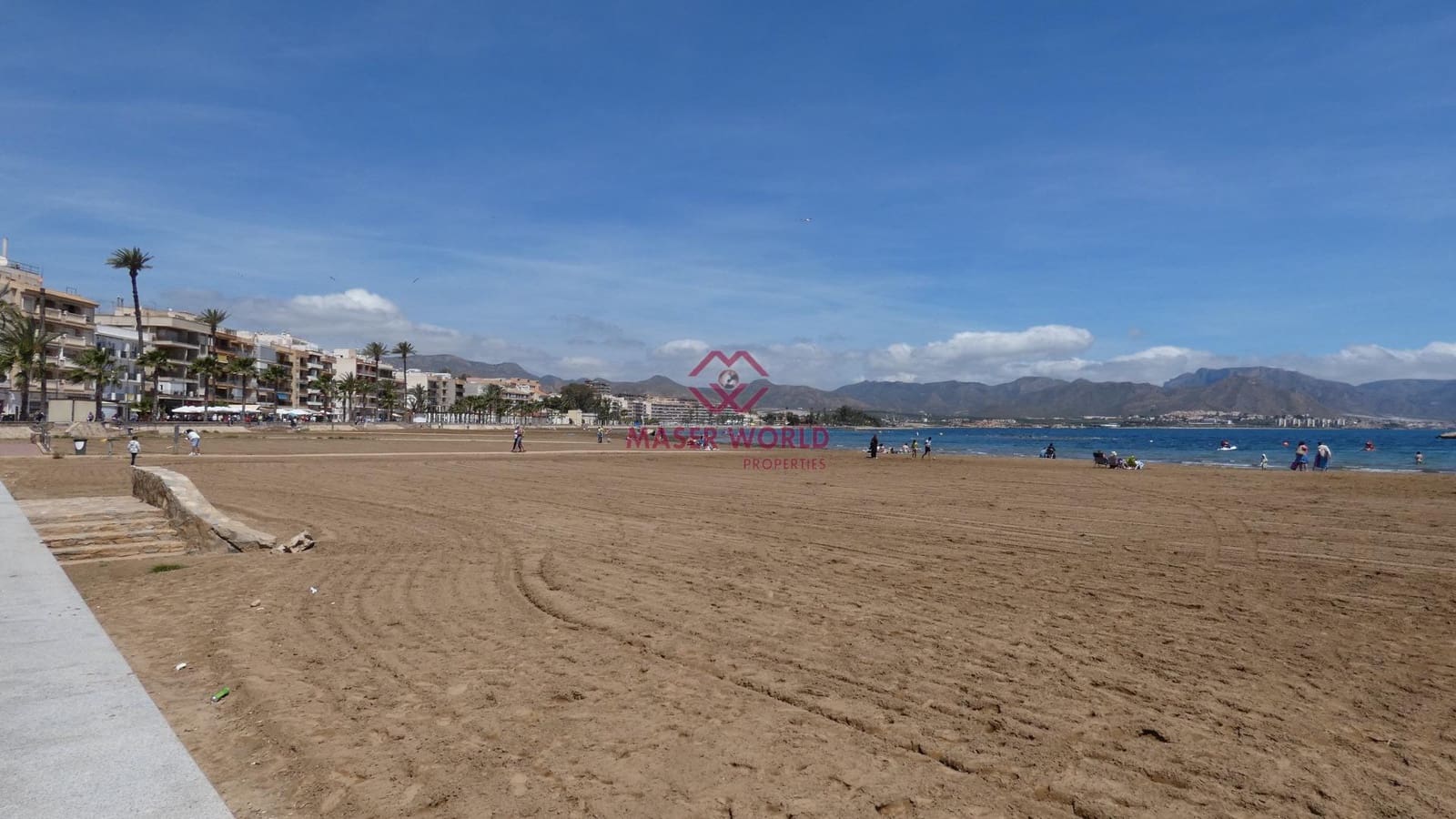 Apartment for sale in Puerto de Mazarron - € 69,900 (Ref: 9406665)