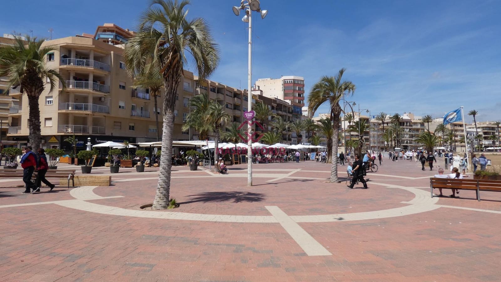 Apartment for sale in Puerto de Mazarron - € 69,900 (Ref: 9406665)