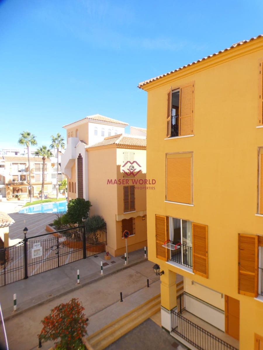 Studio til salg i Puerto de Mazarron med swimmingpool garage - € 104.000 (Ref: 9419637)