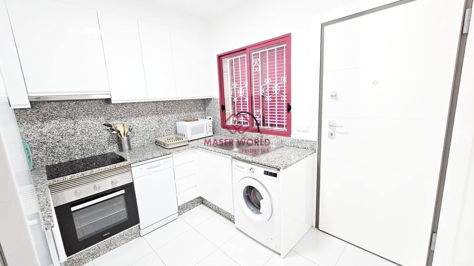 2 soveværelse Lejlighed til salg i Puerto de Mazarron med swimmingpool - € 249.000 (Ref: 9438460)