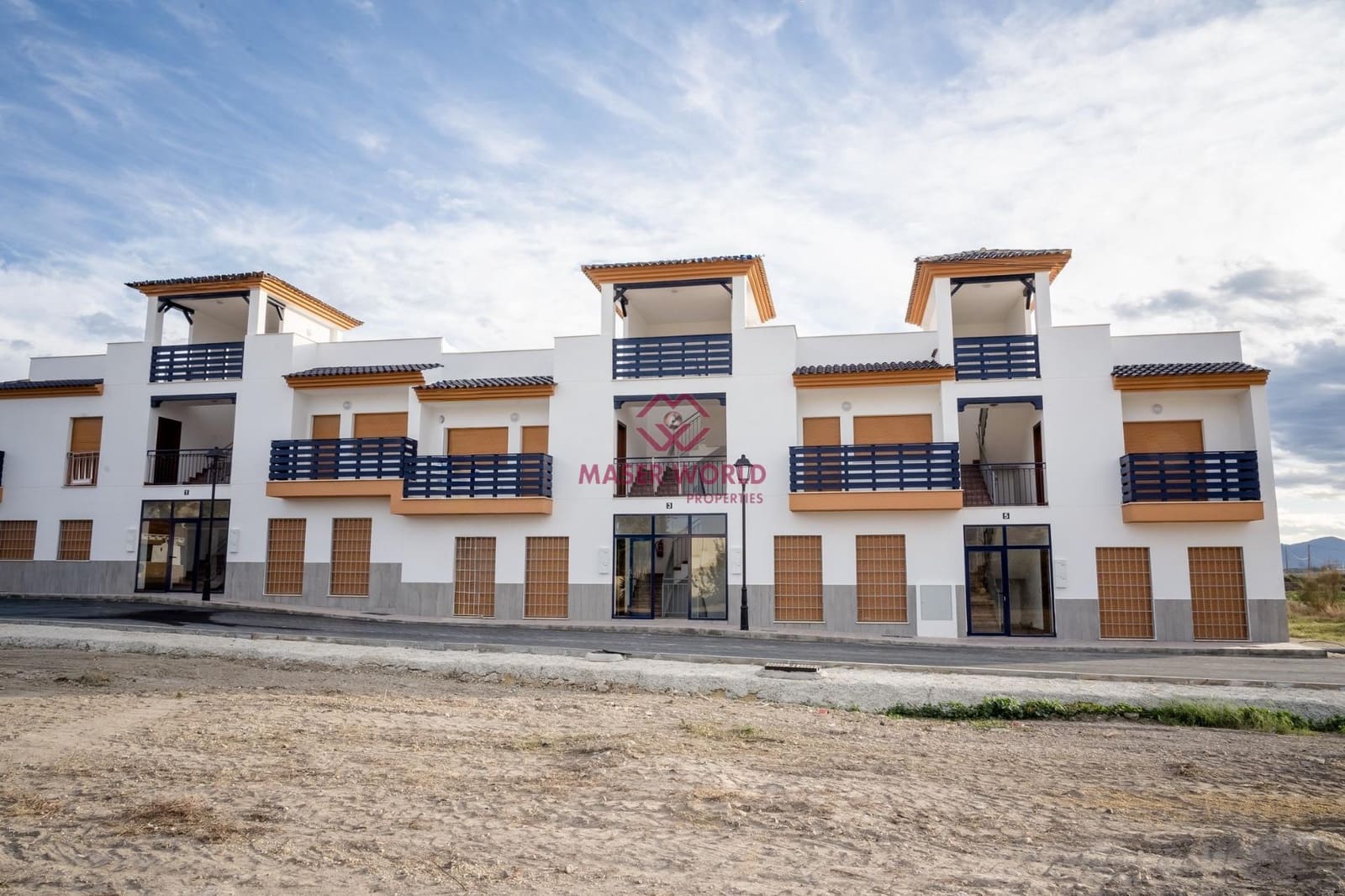 2 bedroom Apartment for sale in Cuevas del Almanzora with pool - € 118,900 (Ref: 9438474)