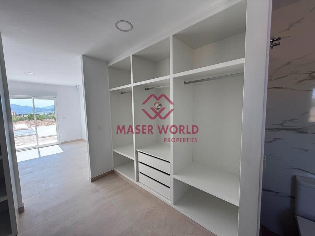 3 soveværelse Villa til salg i Pinoso med swimmingpool garage - € 356.000 (Ref: 9446251)