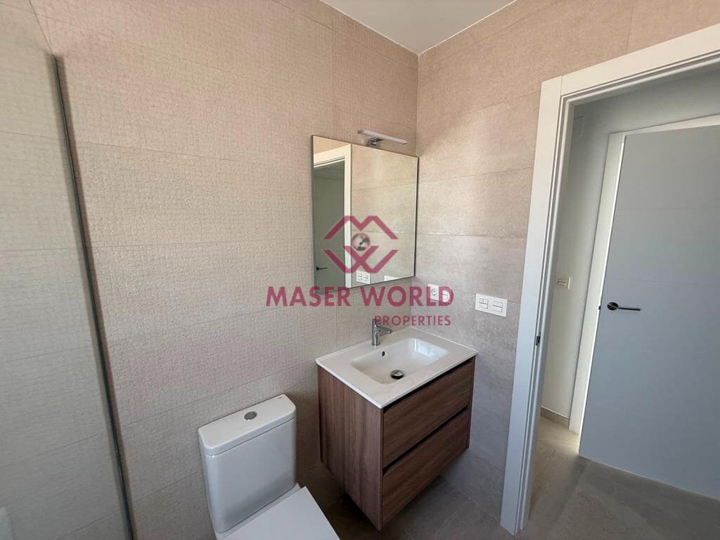 3 soveværelse Villa til salg i Pinoso med swimmingpool garage - € 356.000 (Ref: 9446251)