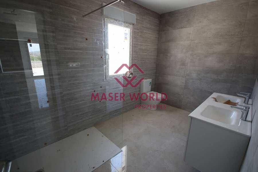 4 Zimmer Villa zu verkaufen in Pinoso mit Pool Garage - 491.000 € (Ref: 9446253)