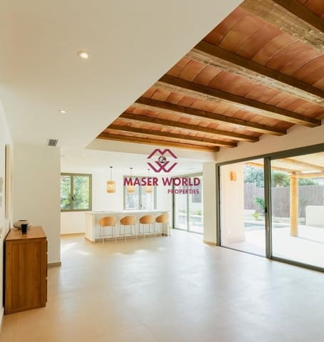 3 sypialnia Willa na sprzedaż w Javea / Xàbia z basenem - 1 375 000 € (Ref: 9446257)