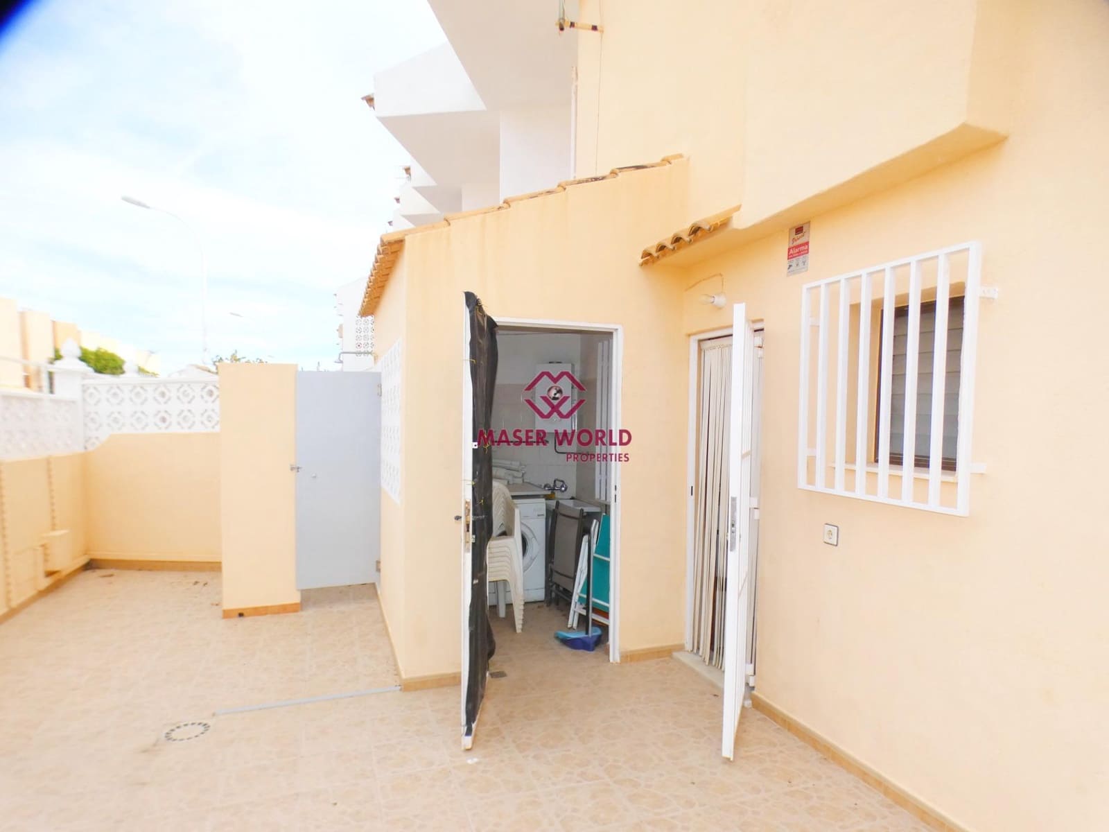 4 bedroom Apartment for sale in Puerto de Mazarron - € 272,000 (Ref: 9456172)