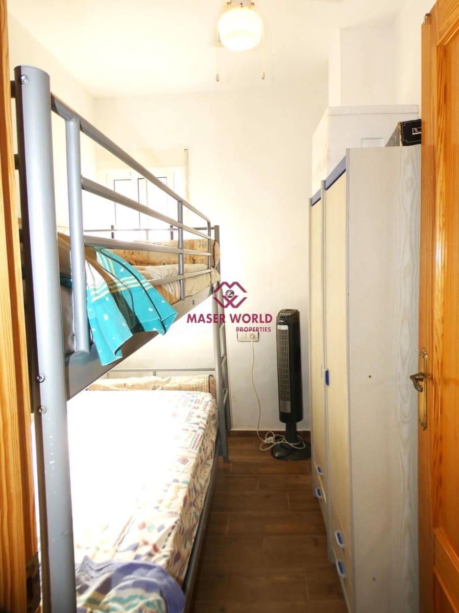 2 makuuhuone Huoneisto myytävänä paikassa Isla Plana - 119 900 € (Ref: 9470651)