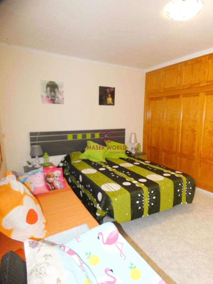 5 bedroom Apartment for sale in Puerto de Mazarron - € 220,000 (Ref: 9488328)