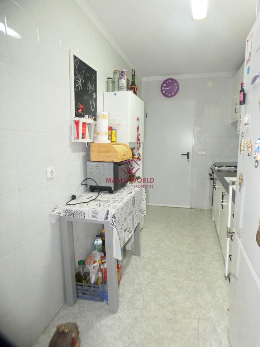 5 bedroom Apartment for sale in Puerto de Mazarron - € 220,000 (Ref: 9488328)