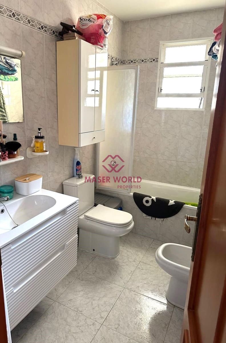 4 bedroom Apartment for sale in Puerto de Mazarron with pool garage - € 350,000 (Ref: 9491274)