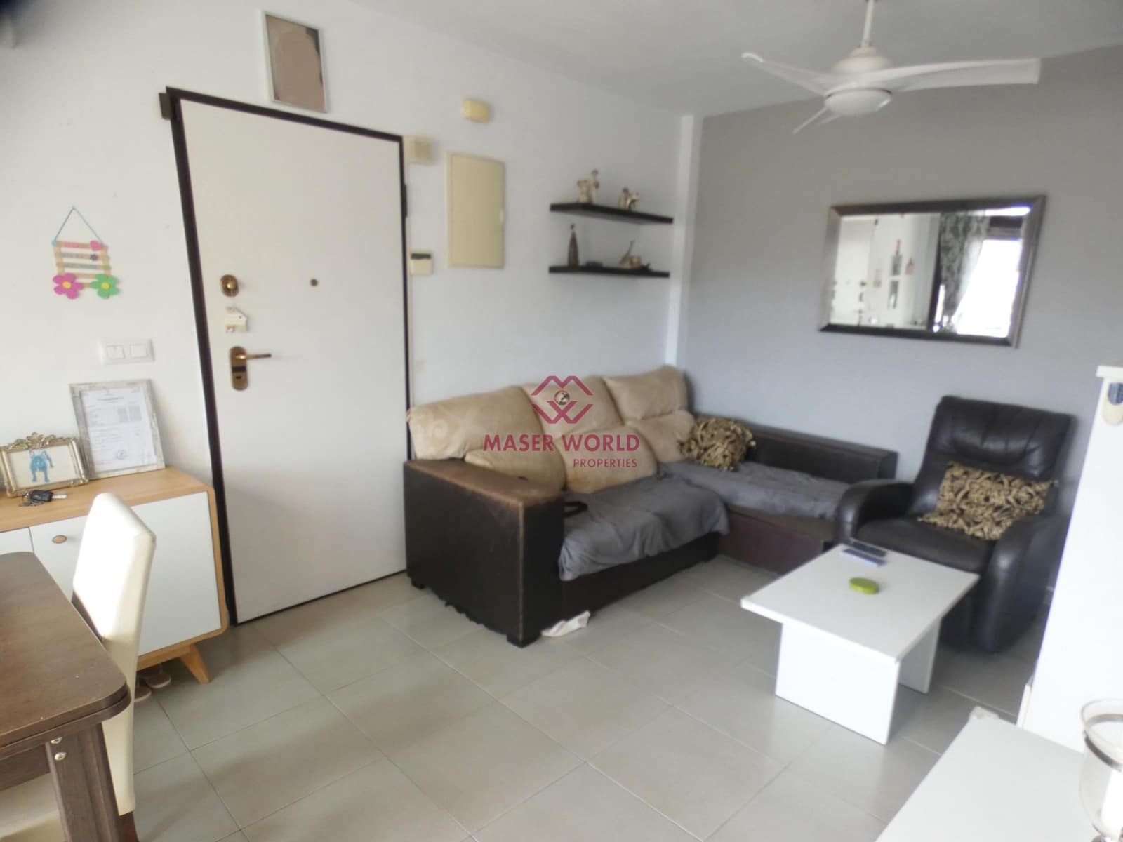 Apartamento de 2 habitaciones en Isla Plana en venta con piscina garaje - 158.000 € (Ref: 9494535)