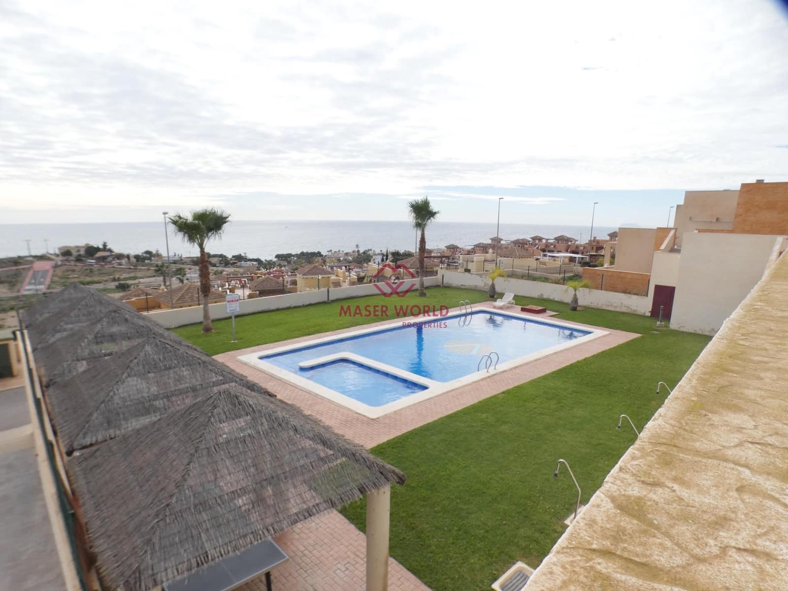 Apartamento de 2 habitaciones en Isla Plana en venta con piscina garaje - 158.000 € (Ref: 9494535)