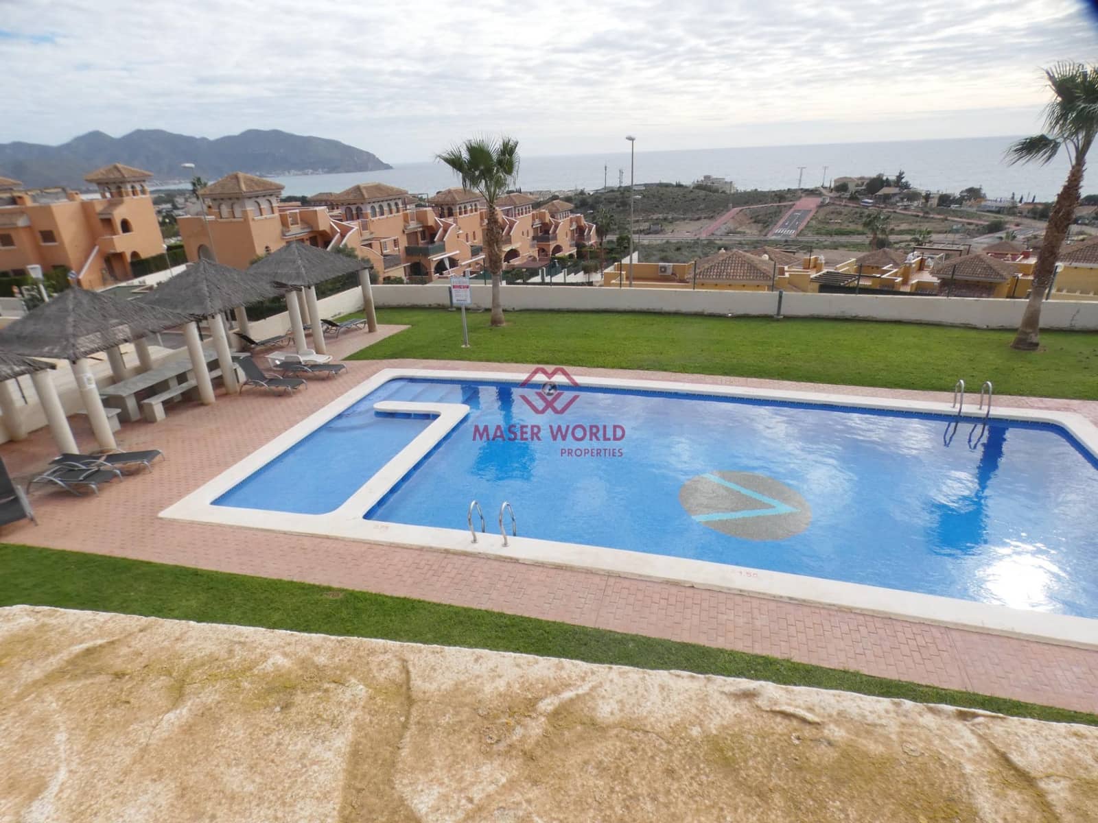 Apartamento de 2 habitaciones en Isla Plana en venta con piscina garaje - 158.000 € (Ref: 9494535)