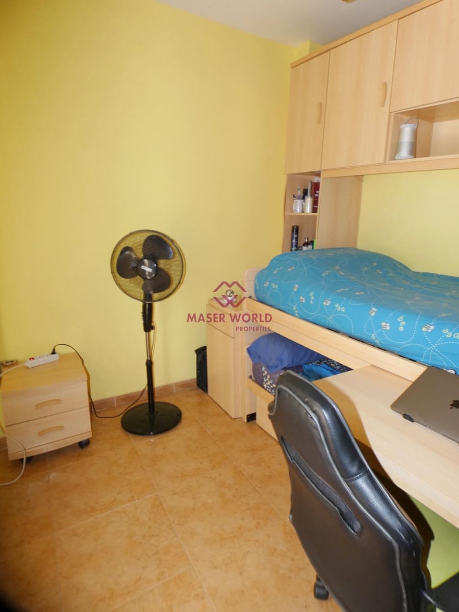 4 bedroom Apartment for sale in Puerto de Mazarron with pool - € 299,000 (Ref: 9497133)