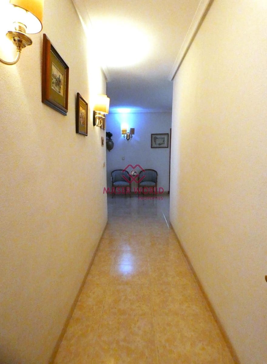 5 bedroom Villa for sale in Isla Plana with pool garage - € 600,000 (Ref: 9502202)