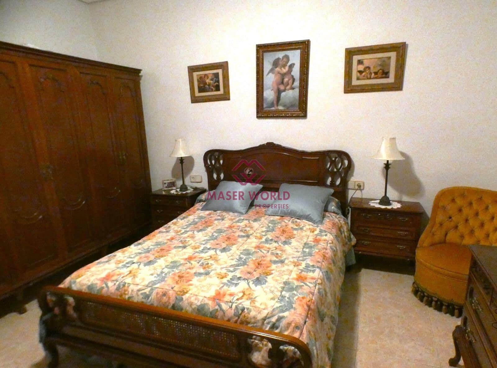 5 bedroom Villa for sale in Isla Plana with pool garage - € 600,000 (Ref: 9502202)