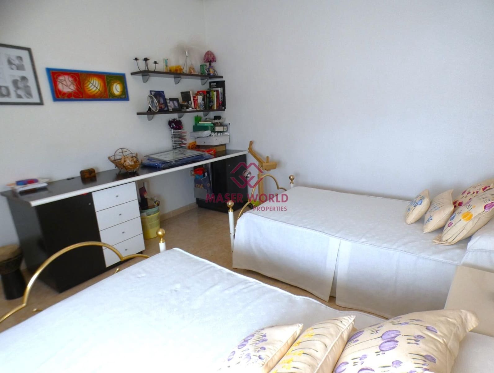 5 bedroom Villa for sale in Isla Plana with pool garage - € 600,000 (Ref: 9502202)