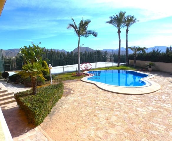 5 bedroom Villa for sale in Isla Plana, Cartagena with pool garage - € 600,000 (Ref: 9502202)