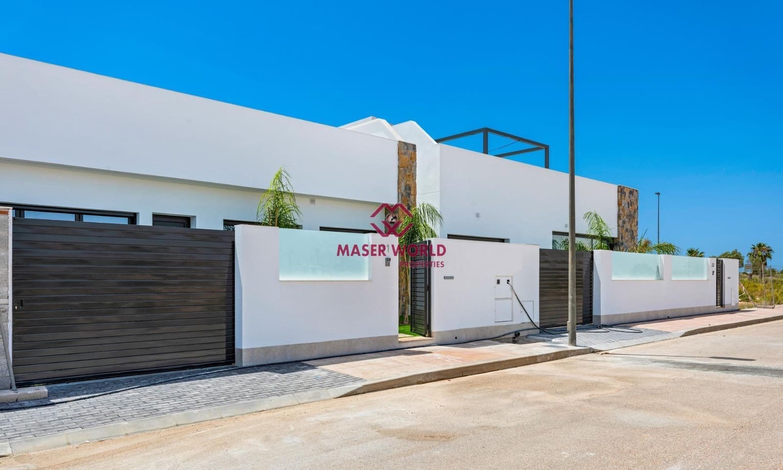 3 makuuhuone Huvila myytävänä paikassa Los Alcazares mukana uima-altaan - 499 900 € (Ref: 9508807)