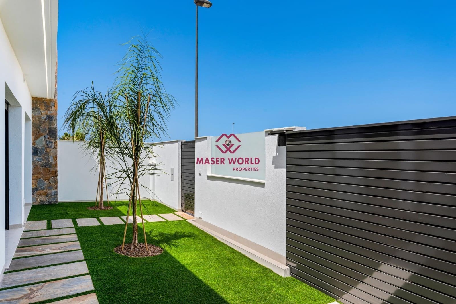 3 makuuhuone Huvila myytävänä paikassa Los Alcazares mukana uima-altaan - 499 900 € (Ref: 9508807)