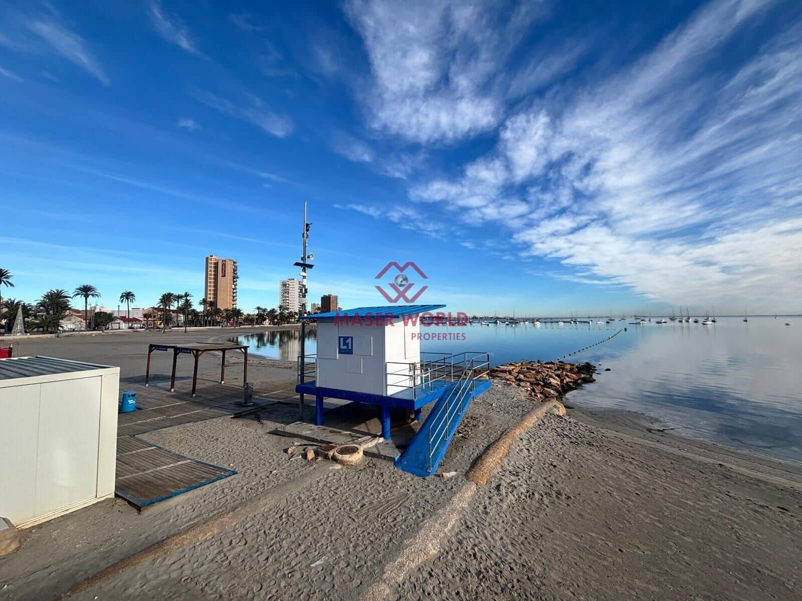 3 makuuhuone Huvila myytävänä paikassa Los Alcazares mukana uima-altaan - 499 900 € (Ref: 9508807)