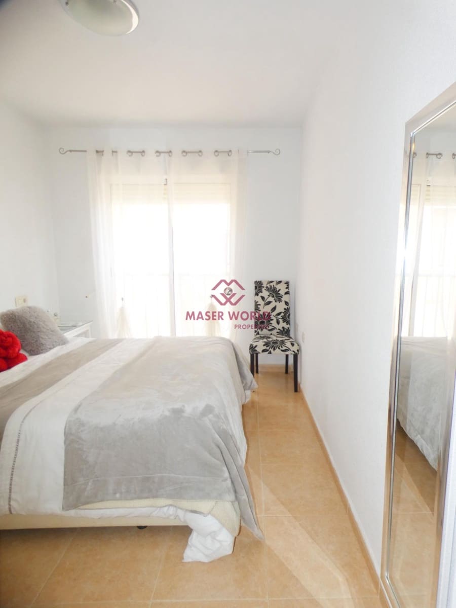 2 chambre Penthouse à vendre à Puerto de Mazarron avec piscine garage - 155 000 € (Ref: 9524236)